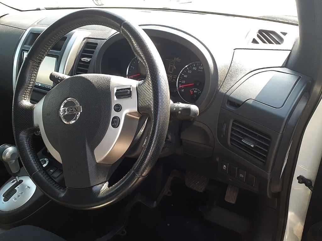 2011 Nissan X-Trail 20GT 4WD auction photo 9