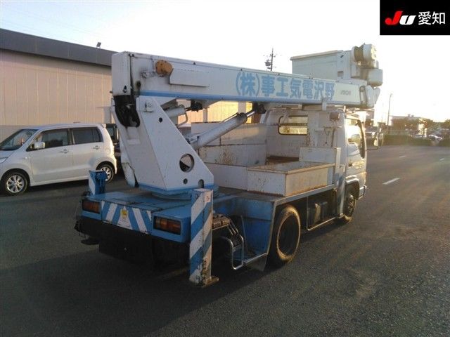Isuzu エルフ T auction photo 8