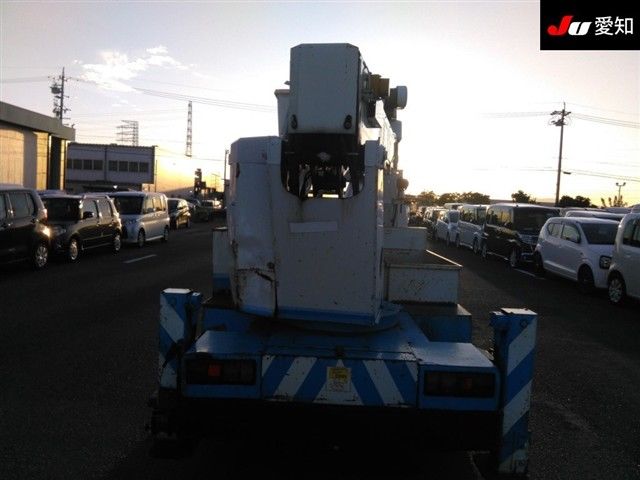 Isuzu エルフ T auction photo 4