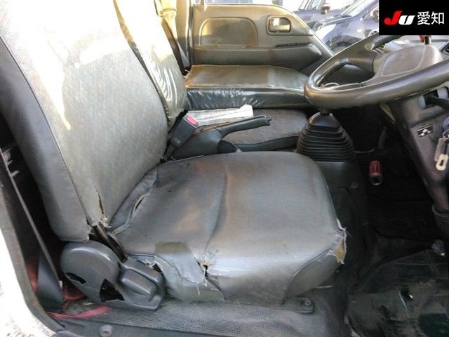 Isuzu エルフ T auction photo 6
