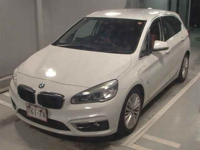 2016 BMW 2 Series 4WD 225xe iPerformance Active auction photo 4