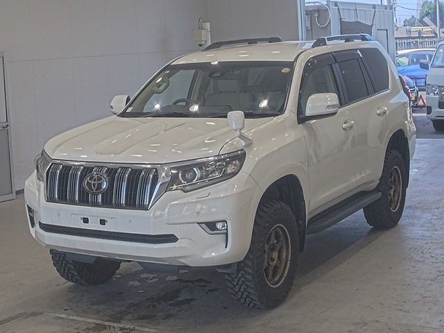 2019 Toyota ランクルプラド 4WD TX Lパッケージ Japan auction vehicle