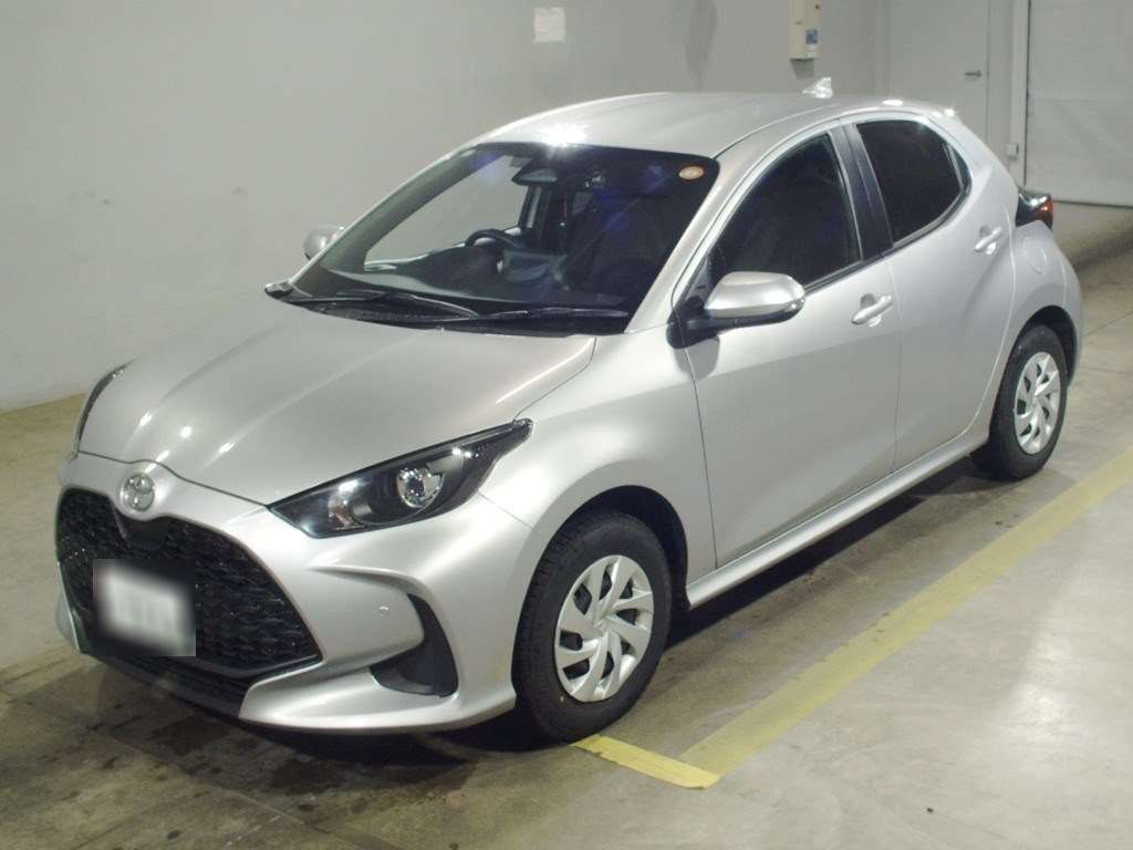 2024 Toyota Yaris X 4WD Japan auction vehicle