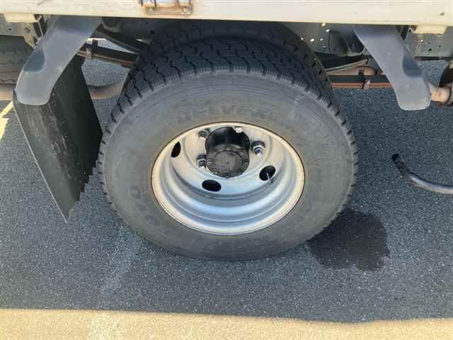 2005 Isuzu Elf auction photo 7
