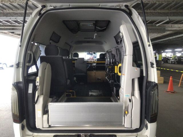 2014 Toyota Hiace Fukushi 4WD auction photo 6