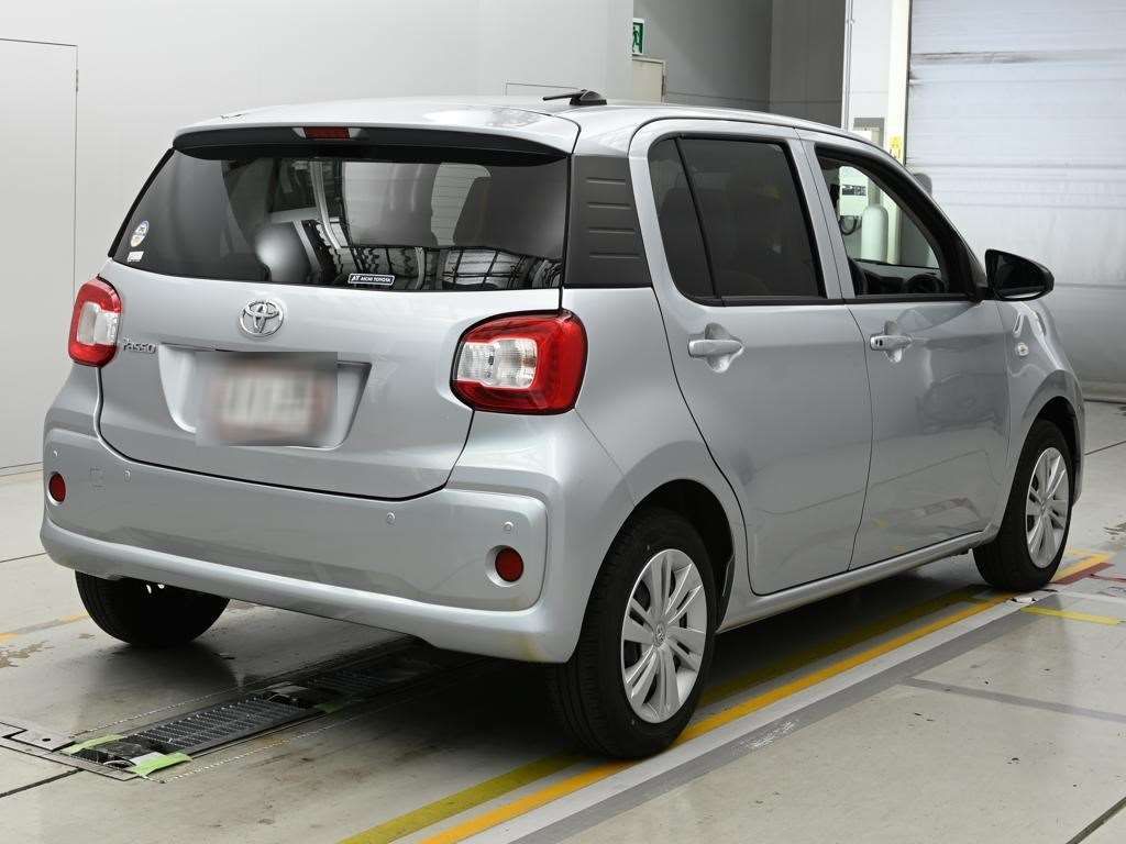 2023 Toyota Passo X auction photo 2