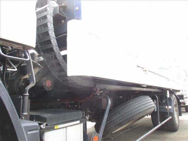 2020 Mitsubishi Fuso Canter Sekisaisha Kyokutou Furato auction photo 12