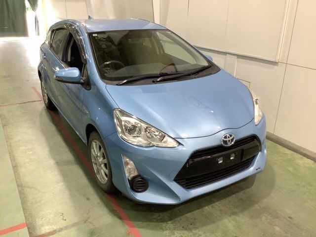 Japan Auction Vehicles 4 2015 Toyota Aqua S auction photo