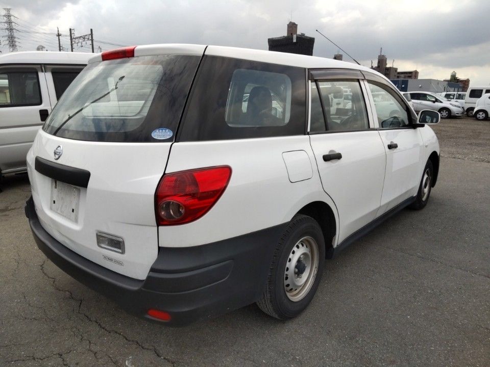 2015 Nissan AD auction photo 2