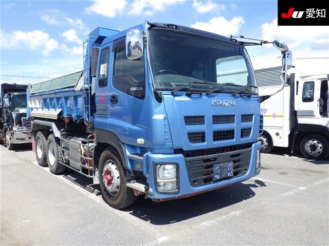 2013 Isuzu Giga dump Japan auction vehicle