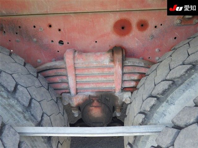 2013 Isuzu Giga dump auction photo 7