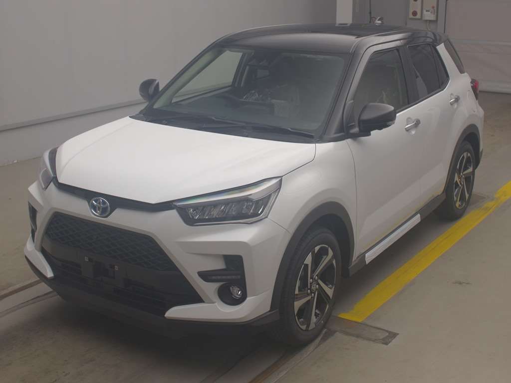 Japan Auction Vehicles 4 2026 Toyota Raize Hybrid Z auction photo