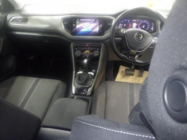 2021 Volkswagen T-ロック TDI スタイルデザインパッケージ auction photo 3