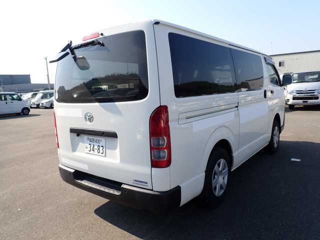 2021 Toyota Hiace DX 標準ボディ 4WD リフト付 auction photo 2
