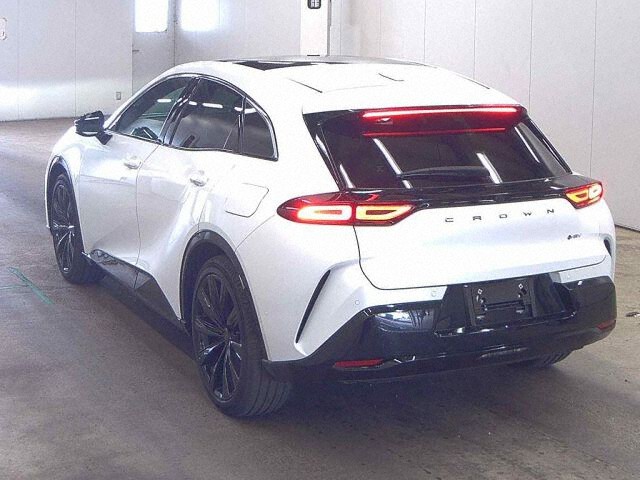 2024 Toyota Crown Sport スポーツZ(HEV) 4WD auction photo 2