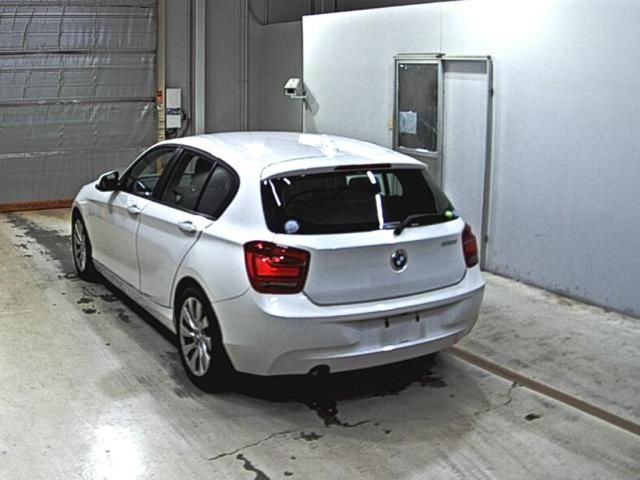 2012 BMW 1 Series 120i auction photo 2