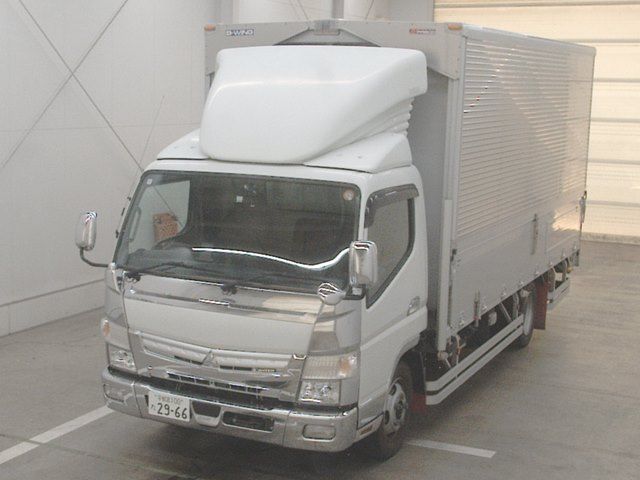 Japan Auction Vehicles 10 2020 Mitsubishi Fuso Canter Wing auction photo
