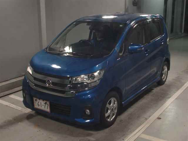 2016 Nissan Dayz 4WD ハイウェイスターX auction photo 4