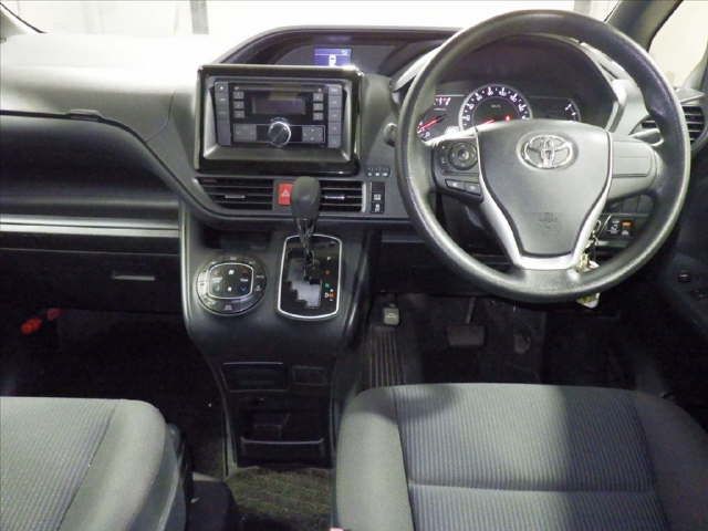 2015 Toyota Noah Josh Seki Lift-Up Seat auction photo 3