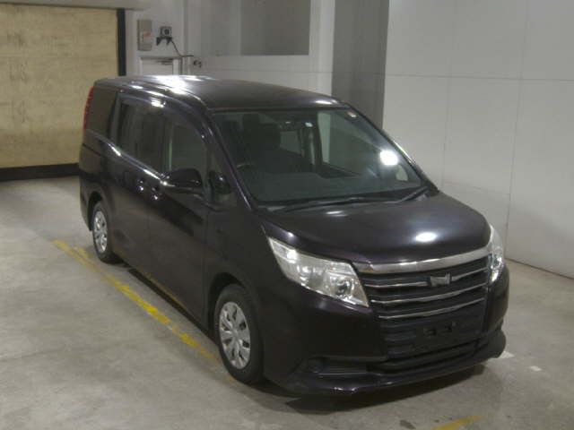 2015 Toyota Noah Josh Seki Lift-Up Seat Japan auction vehicle