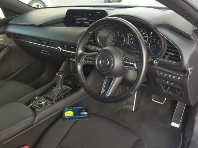 2023 Mazda 3ファストバック XD Pro-Ac Touring Selection 4WD auction photo 3