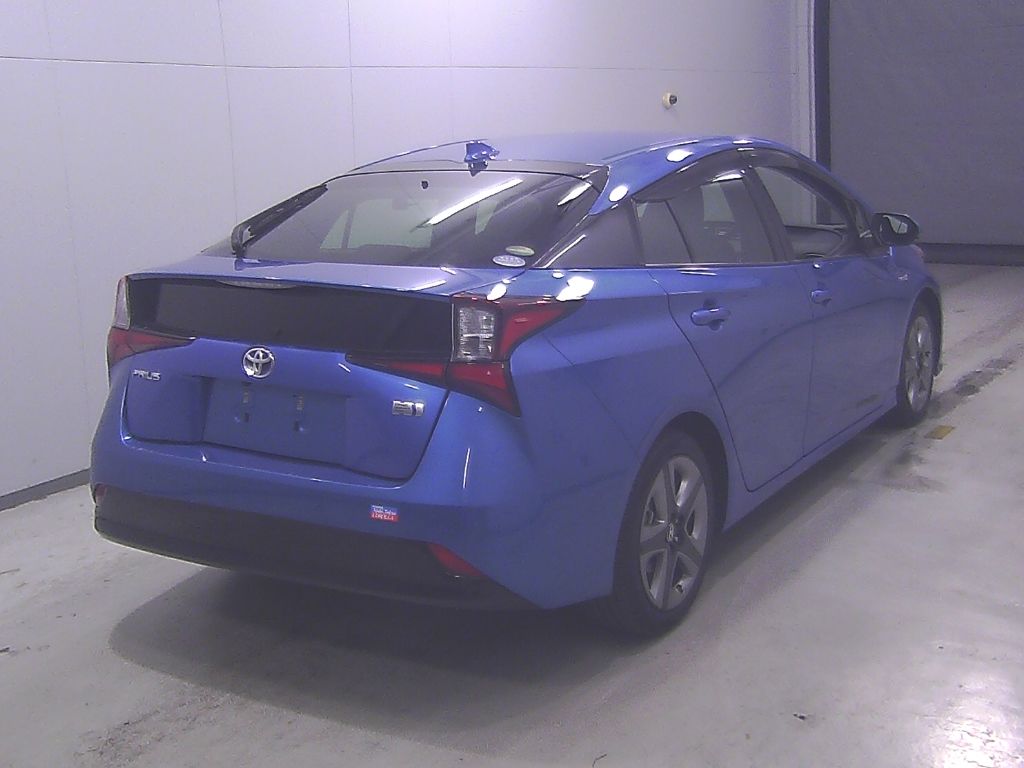 2019 Toyota Prius Sツーリングセレクション auction photo 2
