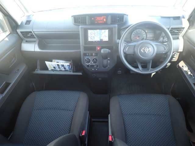 2021 Toyota Roomy X auction photo 3