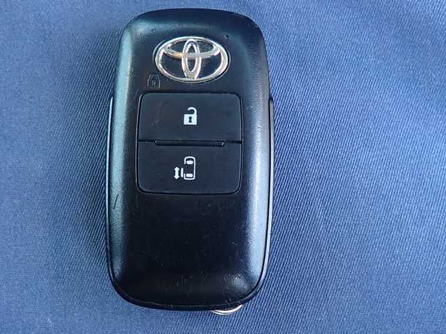 2021 Toyota Roomy X auction photo 8