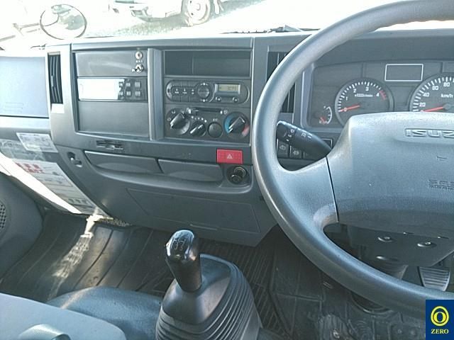 2015 Isuzu Elf auction photo 6