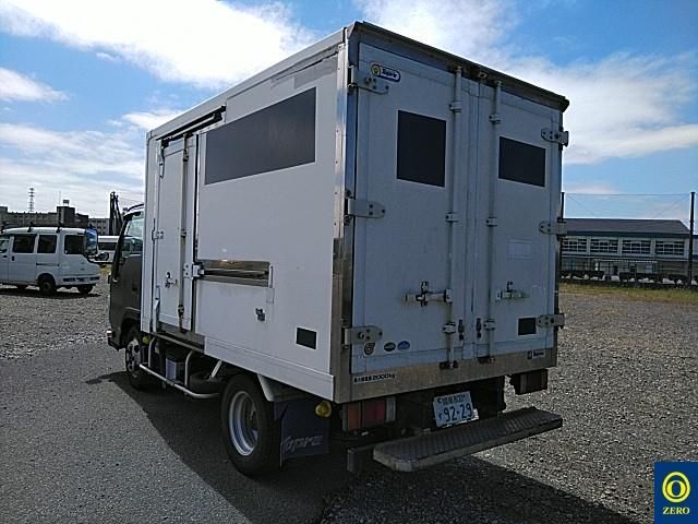 2015 Isuzu Elf auction photo 3