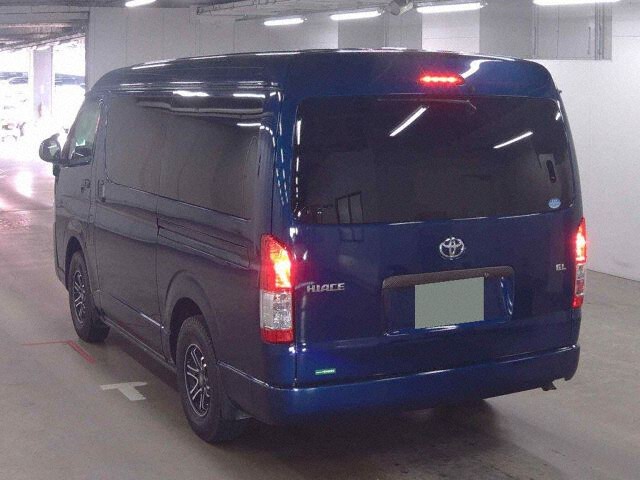 2019 Toyota Hiace GL 4WD auction photo 2