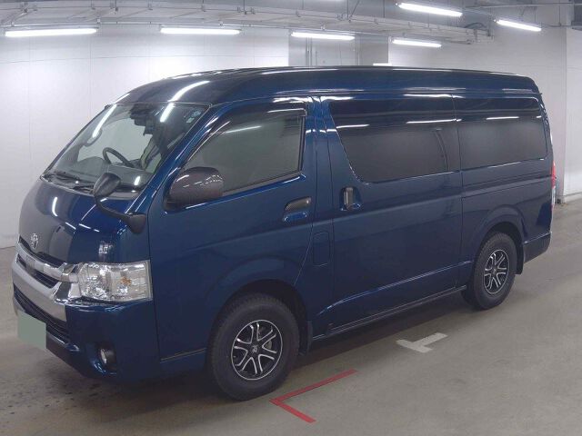 2019 Toyota Hiace GL 4WD auction photo 4