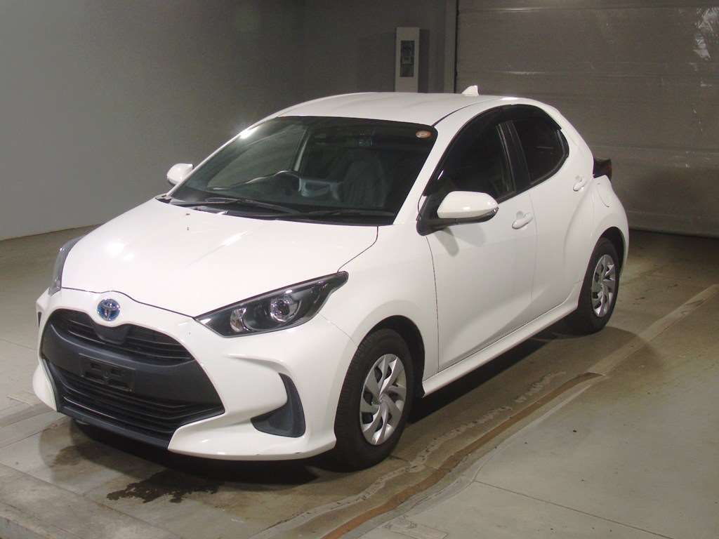 2021 Toyota Yaris Hybrid X selected Japan auction vehicle