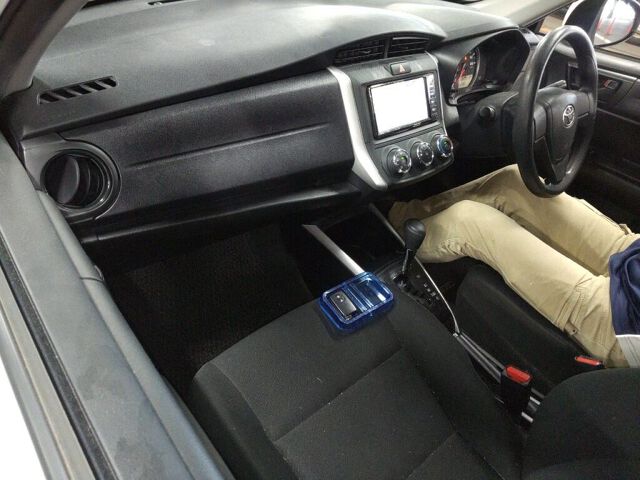 2021 Toyota Corolla Fielder EX auction photo 3