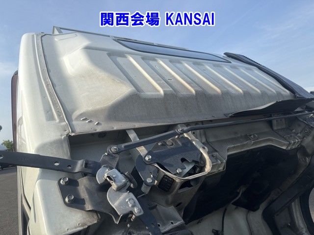 2017 Mitsubishi Fuso Canter Hira auction photo 6