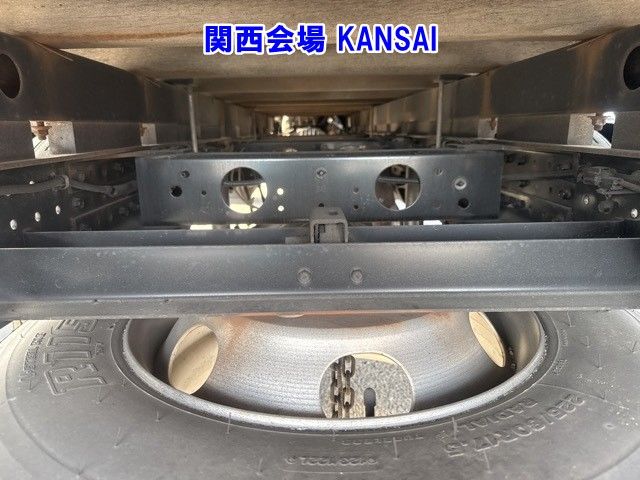 2017 Mitsubishi Fuso Canter Hira auction photo 11