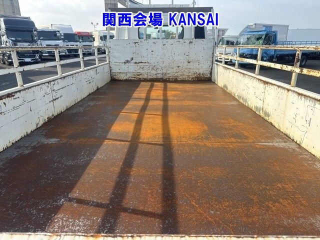 2017 Mitsubishi Fuso Canter Hira auction photo 17