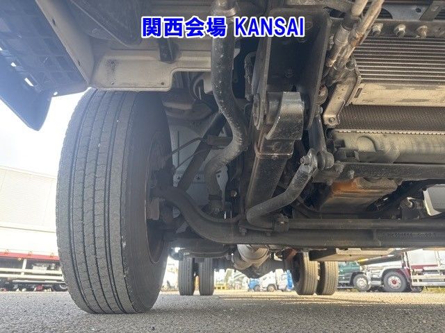 2017 Mitsubishi Fuso Canter Hira auction photo 14