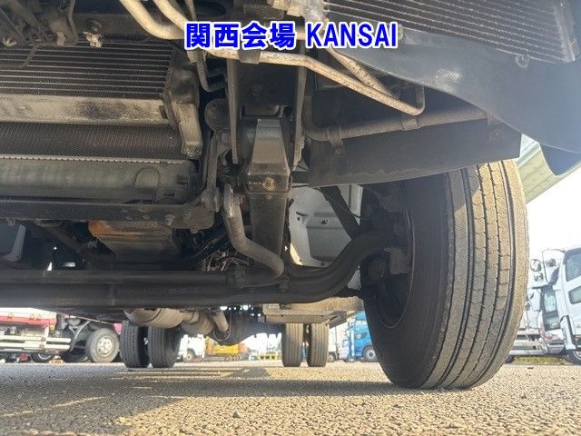 2017 Mitsubishi Fuso Canter Hira auction photo 15
