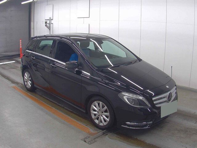 Japan Auction Vehicles 8 2014 Mercedes-Benz B-Class B180 auction photo