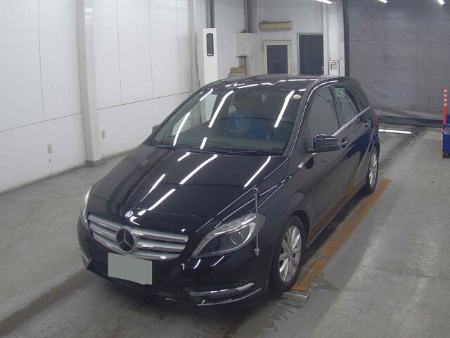 2014 Mercedes-Benz B-Class B180 auction photo 4