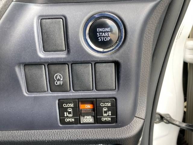 2015 Toyota Voxy ZS 煌 auction photo 5
