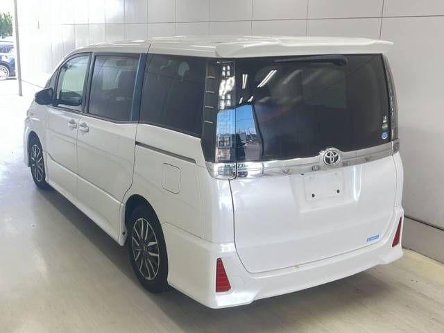 2015 Toyota Voxy ZS 煌 auction photo 3