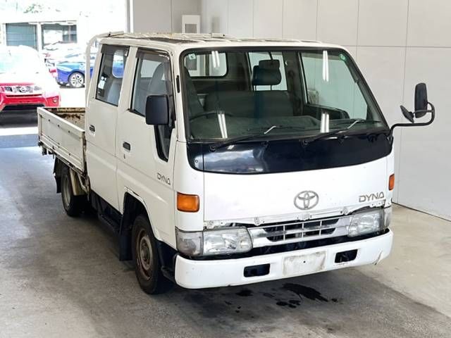 1995 Toyota Dyna Double cab auction photo 4