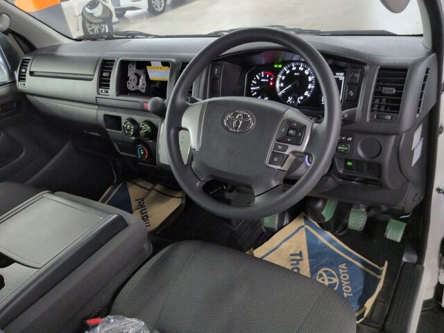 2026 Toyota Hiace ロングDX GLパッケ auction photo 6
