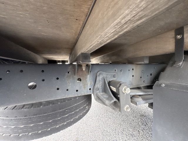 2013 Isuzu Elf Flat Aluminum B PG auction photo 16