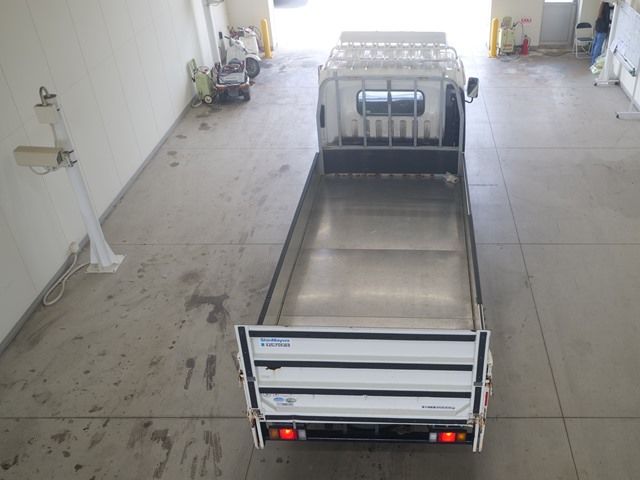 2013 Isuzu Elf Flat Aluminum B PG auction photo 3