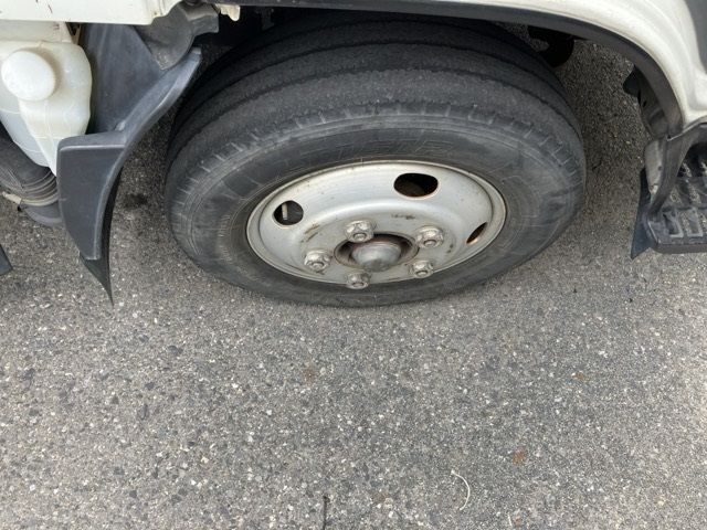 2013 Isuzu Elf Flat Aluminum B PG auction photo 9