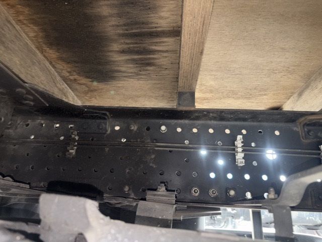 2013 Isuzu Elf Flat Aluminum B PG auction photo 18