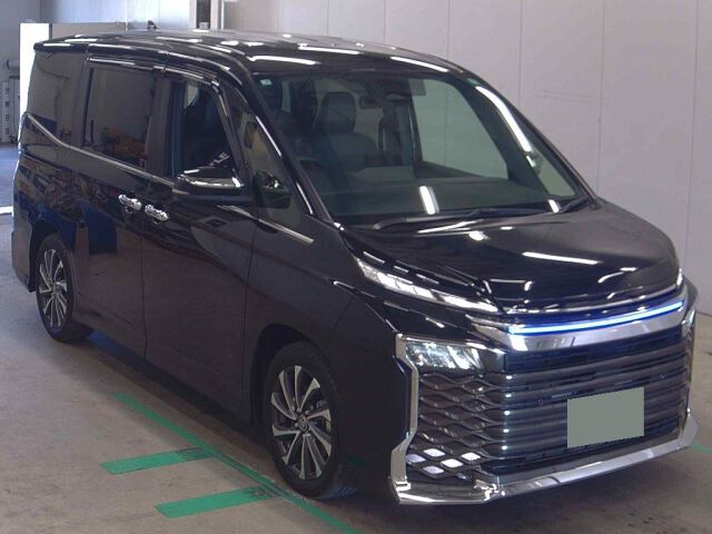 Japan Auction Vehicles 8 2024 Toyota Voxy ハイブリッドS-Z auction photo